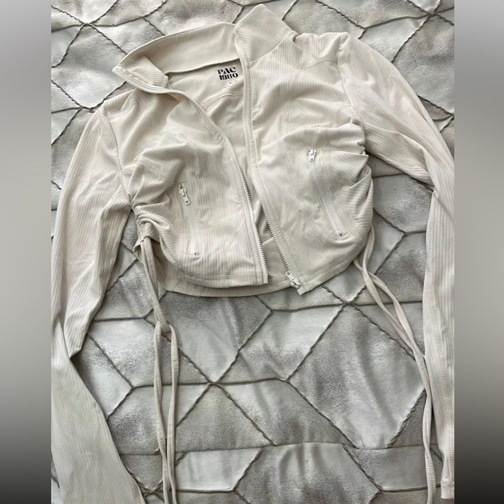 PacSun Cream Ribbed Zip Crop Jacket